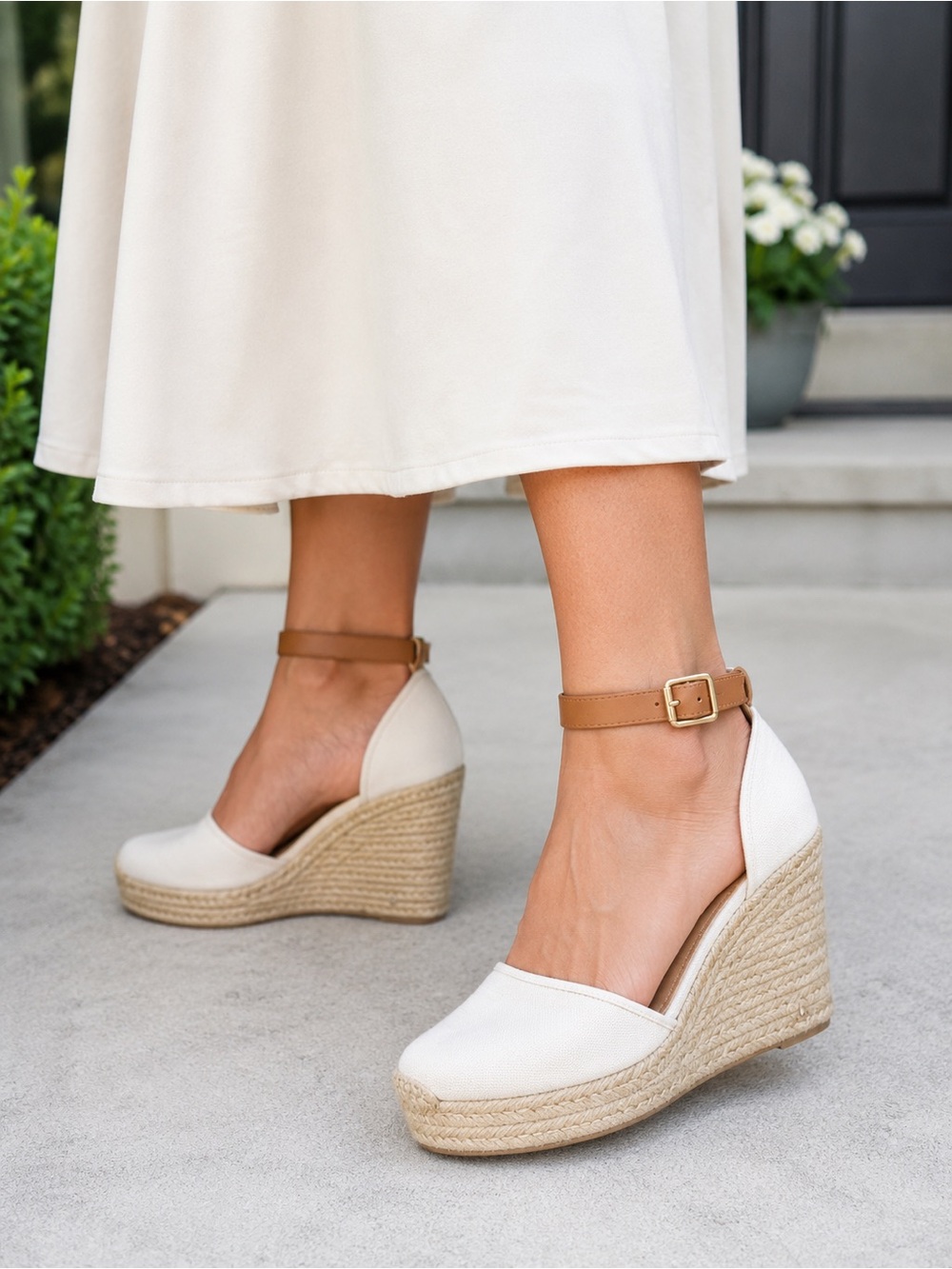 NWT Michael Kors Kendrick Canvas Espadrille Wedge Sandals 9M Light Cream w/ Box - Picture 9 of 9